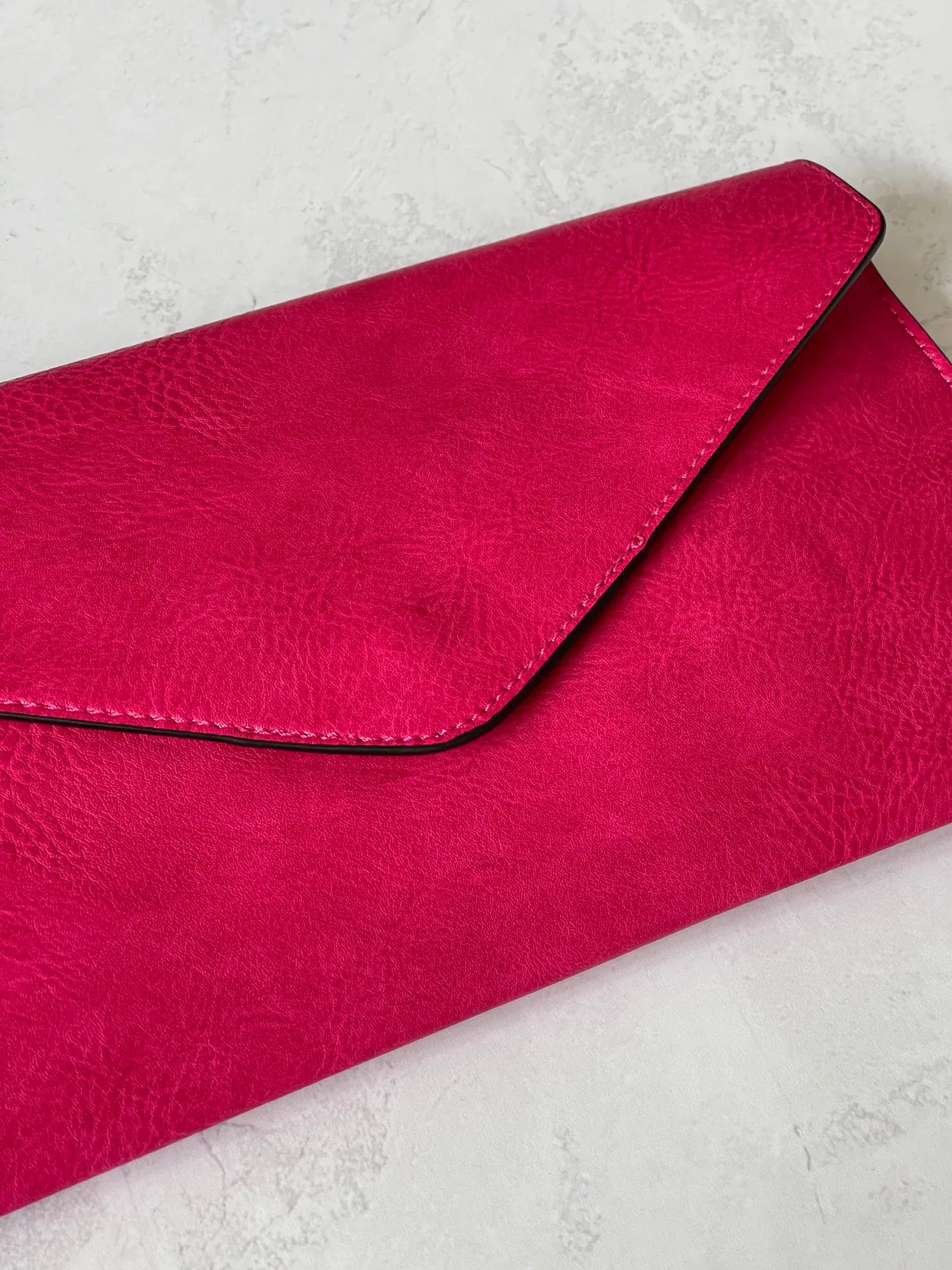 LARGE FUSCHIA PINK OVERSIZED ENVELOPE CLUTCH BAG WITH WRISTLET AND LONG CROSSBODY SHOULDER STRAP