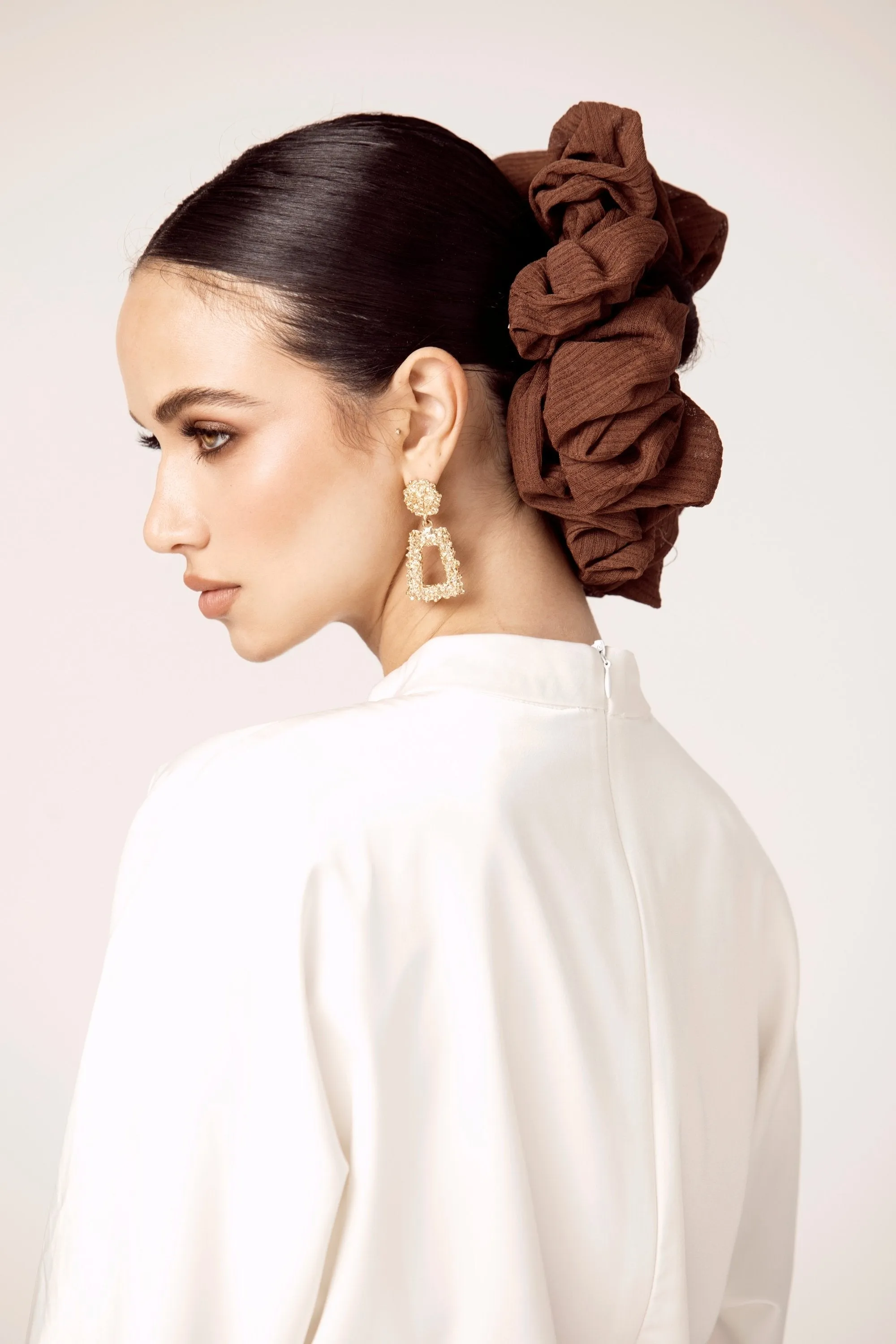 Ribbed Volume Scrunchie - Nutmeg